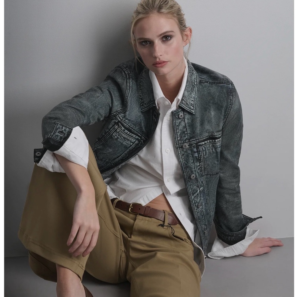 🆕 Wilsons Leather Addison Women’s Leather Denim Trucker Jacket Distressed Blue L - Picture 10 of 10